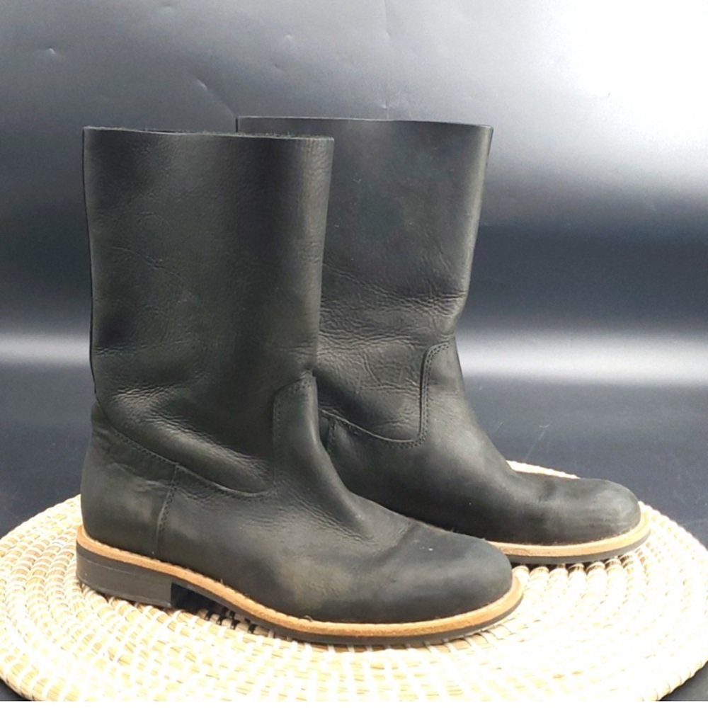 Roots Leather Calf Height Slip-on Boots Size 8